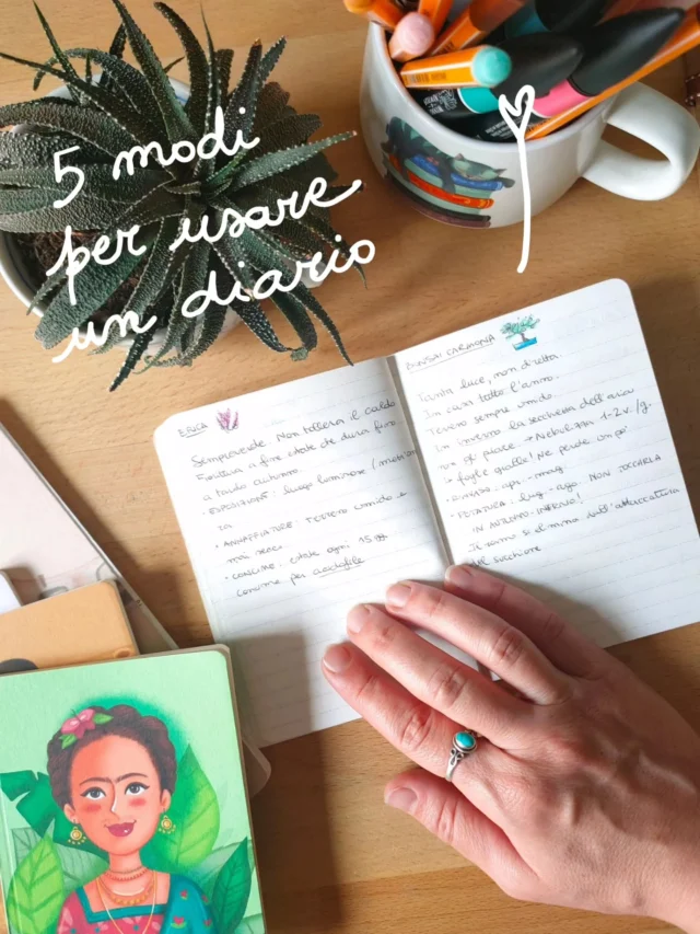 📖 5 modi per usare un diario
(Tutti mooolto terapeutici)

1. Il diario tradizionale: lo scrivi ogni mattina o quando senti il bisogno di rallentare e mettere nero su bianco i pensieri;
2. Il diario creativo: raccogli foglie, ritagli, cartoline, piccoli pensieri e componi le pagine seguendo il tuo cuore;
3. Il diario delle liste operative: dagli scarabocchi alle liste della spesa. Strappa, usa, correggi! In questo quaderno tutto è ammesso;
4. Il diario delle moodboard: raccogli foto e articoli per visualizzare i progetti futuri. Un Pinterest cartaceo dai poteri straordinari;
5. Il diario dei cuori disordinati: un quaderno dedicato al nostro esercizio collettivo delle liste. Ci troviamo qui insieme ogni due venerdì ❣️

Quale quaderno ti piace di più? 

#quadernicreativi #cartoleria #paperlovers